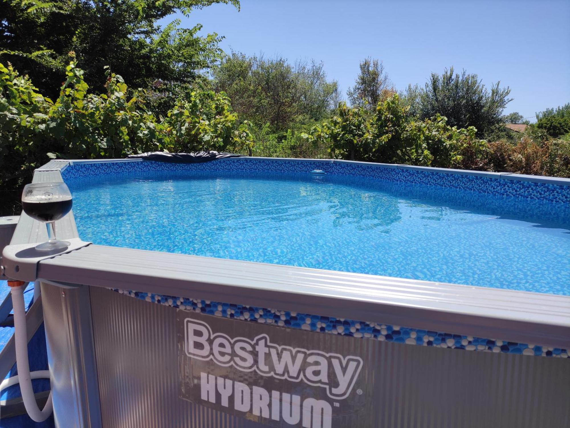 Beautiful Nearby House With Garden, Private Pool And Large Yard *