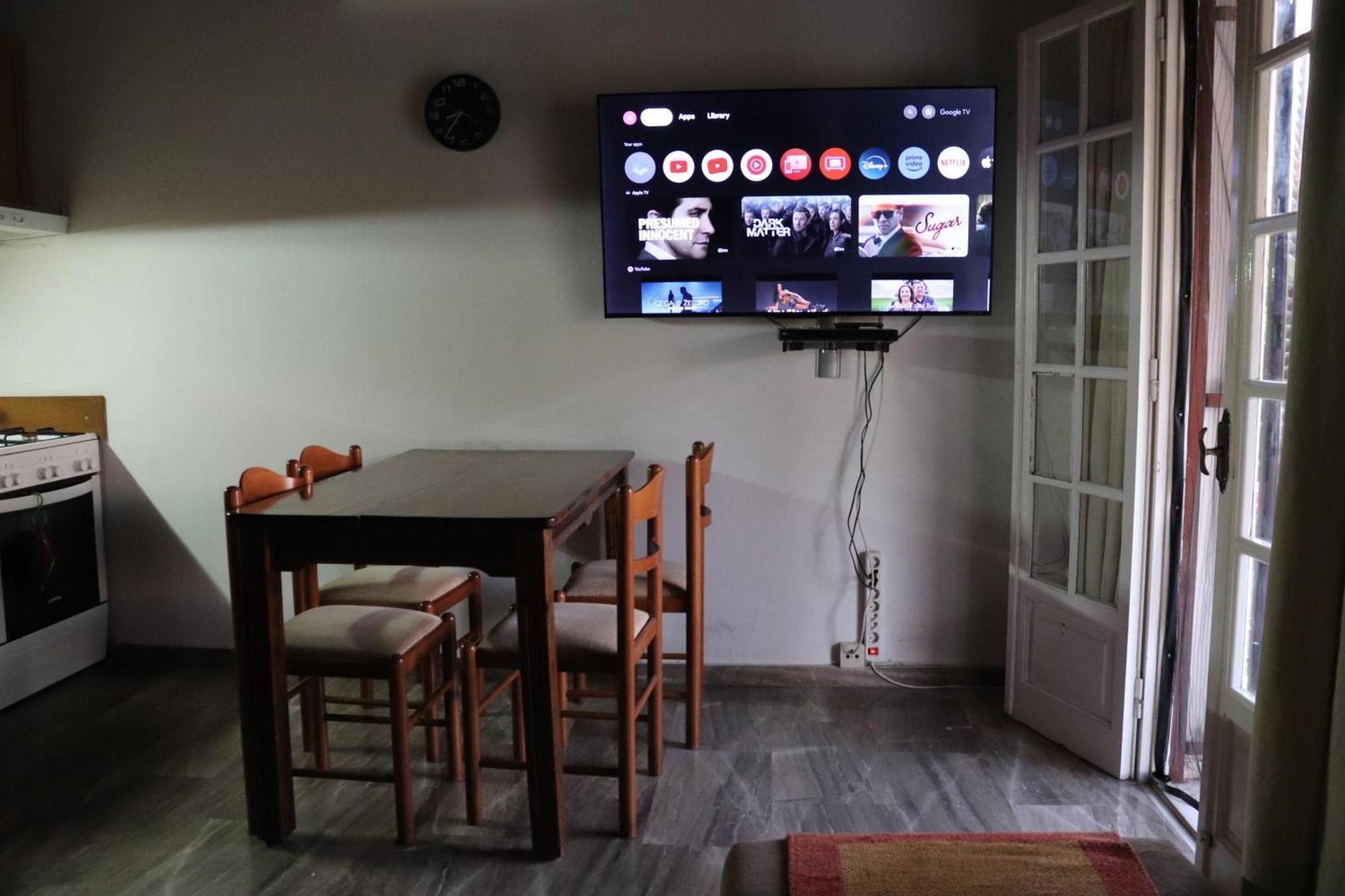 Beautiful Nearby House With Garden, Private Pool And Large Yard Casa vacanze Sidárion